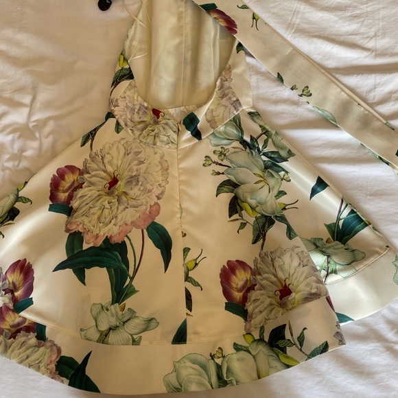 Lulus Hydrangea Haven Cream Floral Print Skater Dress - Picture 7 of 8